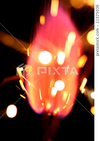 holiday flame 11375036
