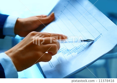 read financial report 11378418