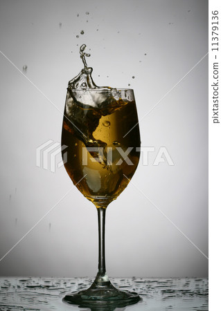 alcohol splash alcohol splash 11379136