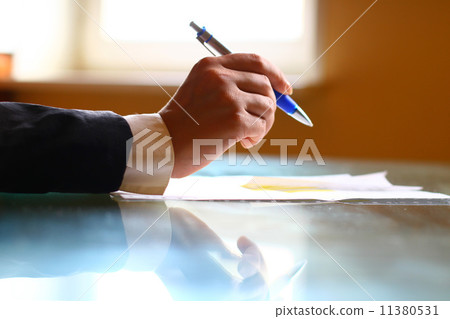 pen  work hand 11380531