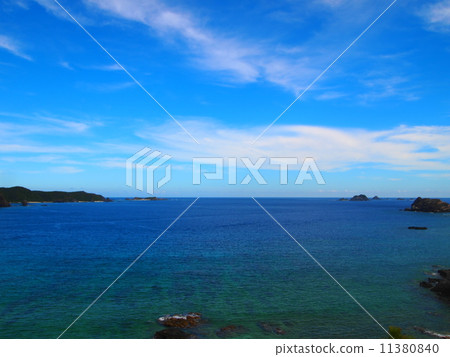 沖繩的偏遠島嶼海 沖繩的偏遠島嶼海 11380840