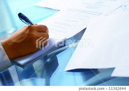 write in note 11382644