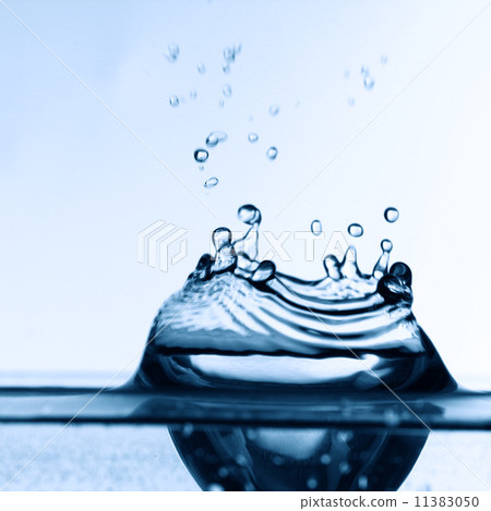 colossally blue watersplash 11383050