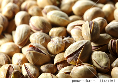 pistachios pistachios 11384161