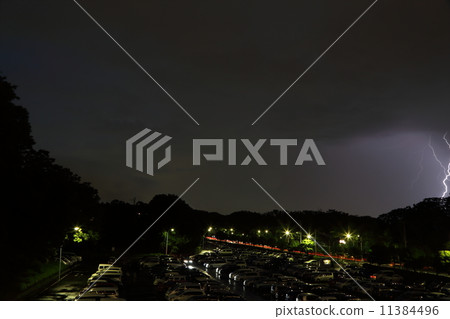 雷霆淋浴 11384496