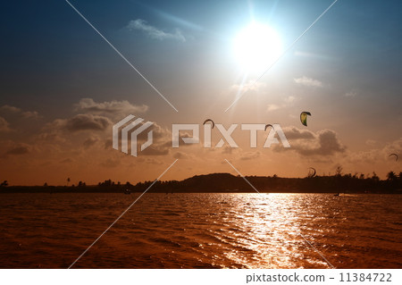 ocean sunrice ocean sunrice 11384722