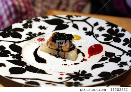 鵝肝牛排 鵝肝牛排 11388882