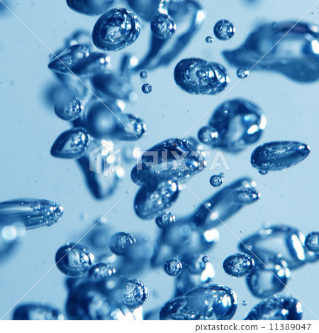 water bubbles 11389047