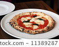 Pizza Margherita Pizza Margherita 11389287
