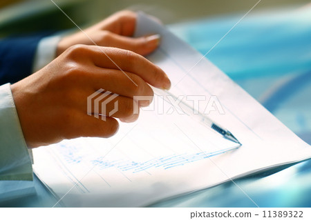 read financial report 11389322