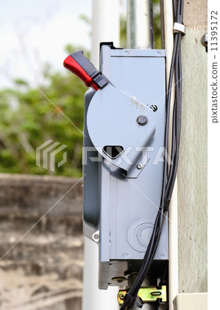 High voltage Knife switch box 11395172