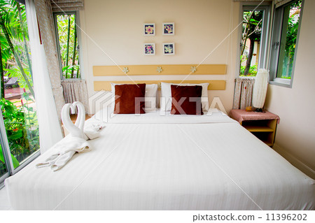 Beautiful modern home and hotel bedroom interior design with swa 11396202