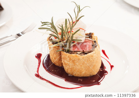Fillet Wellington with fresh herbs 11397336