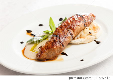 roasted pork with sauce 11397512