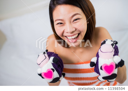 Beautiful Asian woman with a pretty smile. 're Happy with pregna 11398504