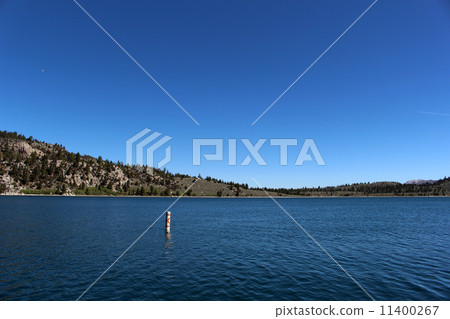 六月湖加州 11400267