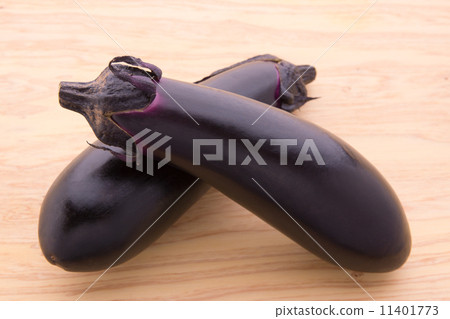 Long eggplant 11401773