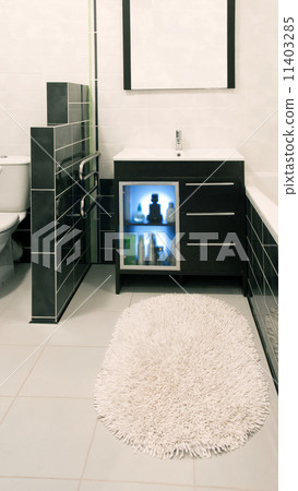 Bathroom interior 11403285