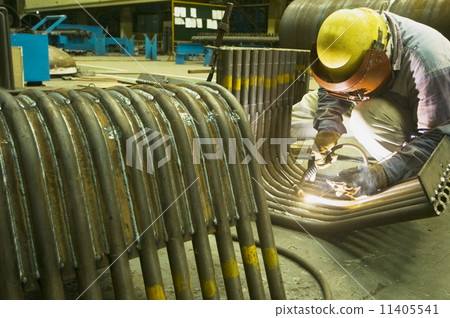 Male Welder 11405541