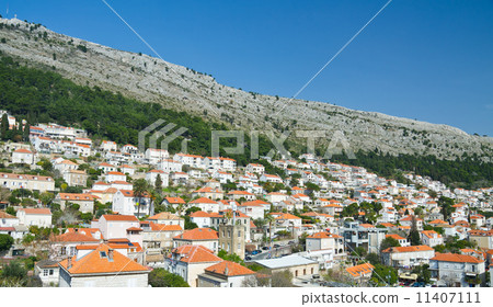The traditional Mediterranean houses with red tiled roofs. Dubro The traditional Mediterranean houses with red tiled roofs. Dubro 11407111