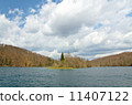 Breathtaking view in the Plitvice Lakes National Park, Croatia 11407122