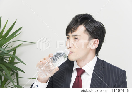 Hydration 11407436