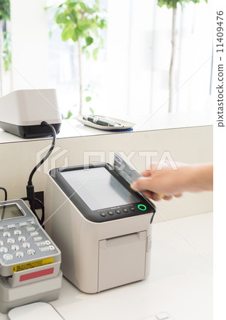 Scan credit card 11409476