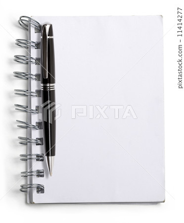 used blank note book with ring binder and black ball pen, isolat 11414277