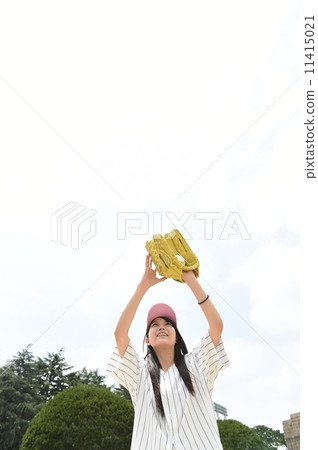 Baseball uniforms and women 11415021