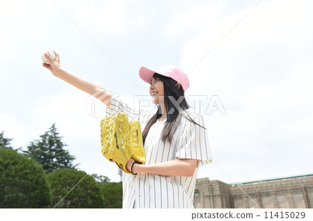 Baseball uniforms and girls 11415029