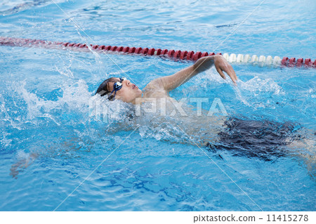 Swim race 11415278