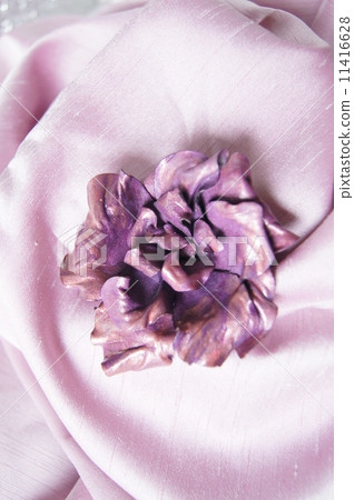 手工皮革玫瑰胸花（粉色） 11416628