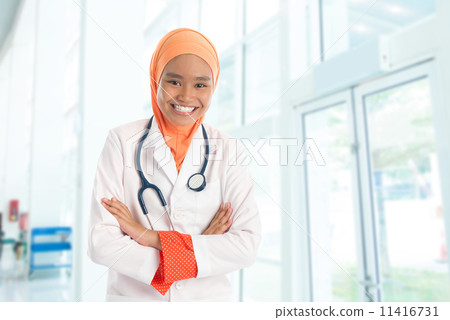 Muslim female doctor in hospital 11416731