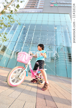 Cycling Cycling 11418134