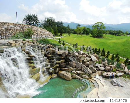 State-run Sanuki manpoku park (Kagawa prefecture) 11418476