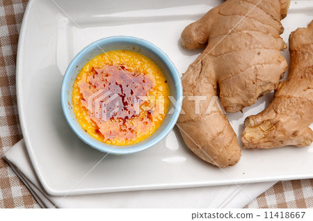 fresh ginger creme brulee dessert fresh ginger creme brulee dessert 11418667