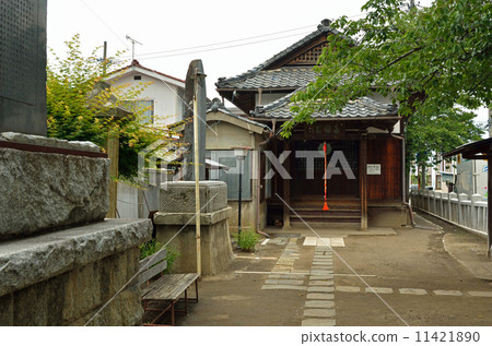 Walking for Ueda · Bishamon-do temple 11421890