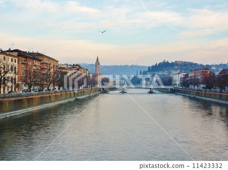 維羅納的街道 11423332