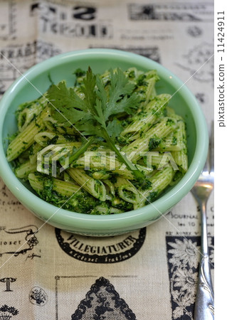 Chrysanthemum pasta Chrysanthemum pasta 11424911