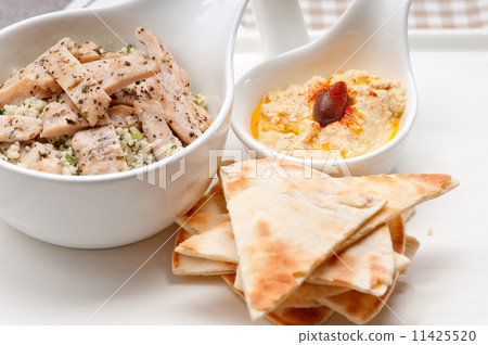 chicken taboulii couscous with hummus chicken taboulii couscous with hummus 11425520