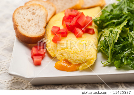 cheese ometette with tomato and salad 11425587
