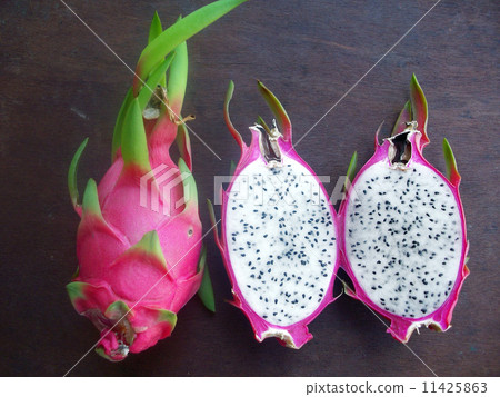 Dragon fruit. 11425863