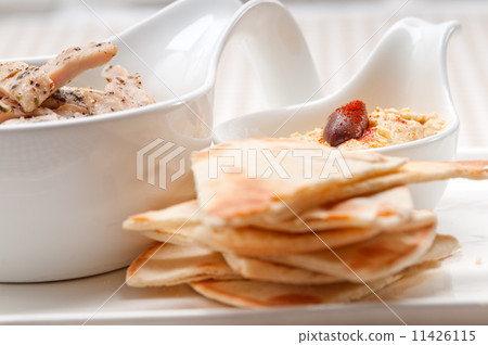 chicken taboulii couscous with hummus chicken taboulii couscous with hummus 11426115