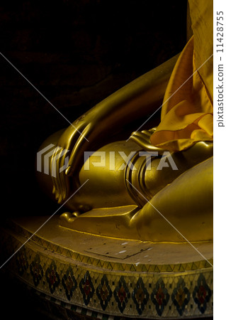 ancient buddha 11428755