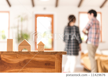 Couples and houses Couples and houses 11429676