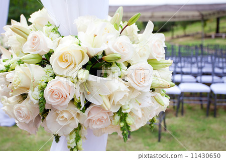 wedding marquee with bouquets of roses 11430650