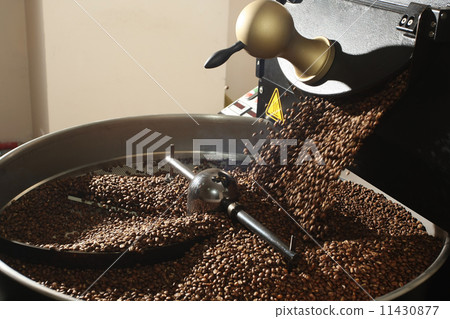 Freshly roasted coffee beans 11430877