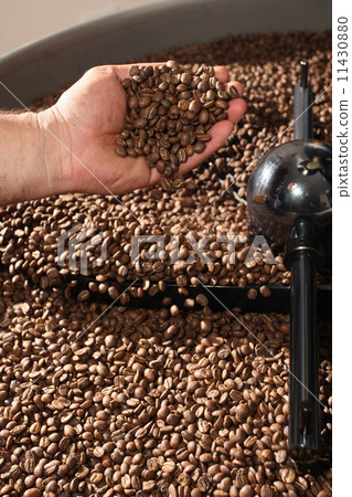 close-up view of roasted coffee beans close-up view of roasted coffee beans 11430880