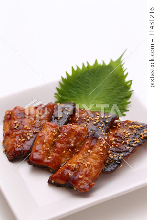 Grilled autumn sweet potatoes Grilled autumn sweet potatoes 11431216