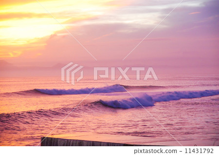 颱風上的日落 颱風上的日落 11431792